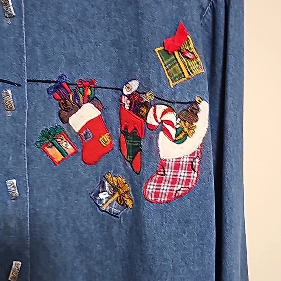 New Directions Denim Long Sleeve Christmas Shirt Embroidered Sz S Silver Buttons - Picture 3 of 5